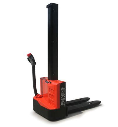 電動堆高車 電動堆高車