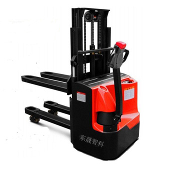 電動堆高車 電動堆高車